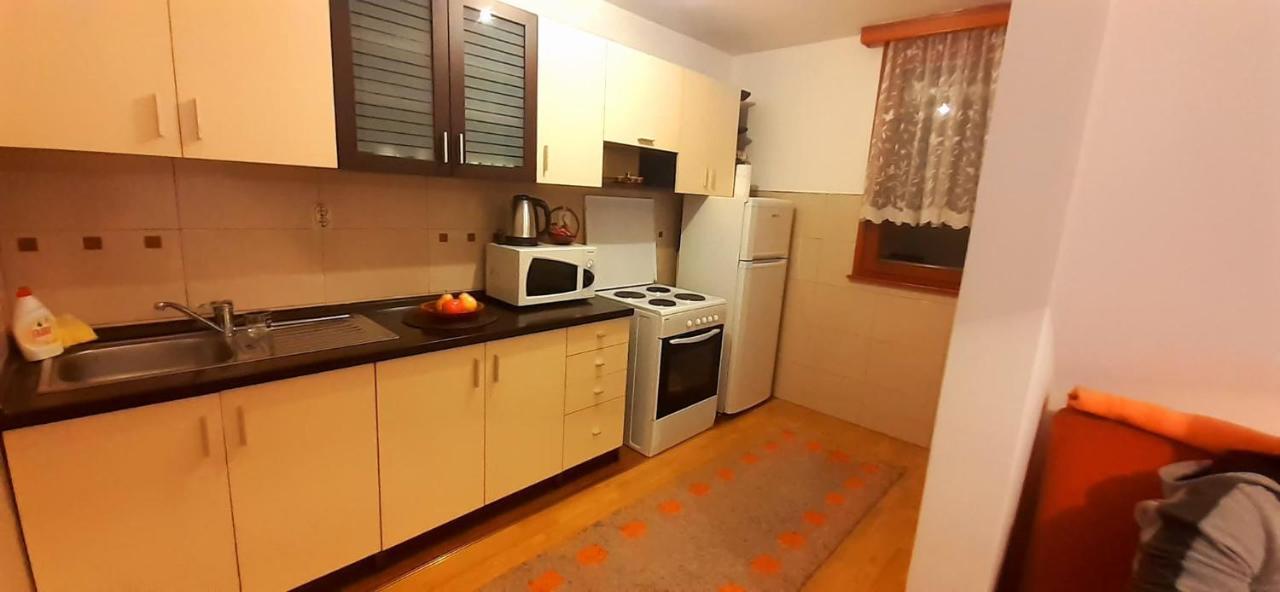 Apartman Una Travnik Bagian luar foto